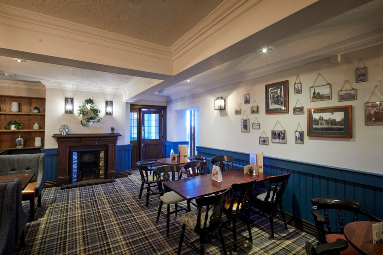 Food & Drinks 4, Childwall Abbey, by Marstons Inns, Sefton