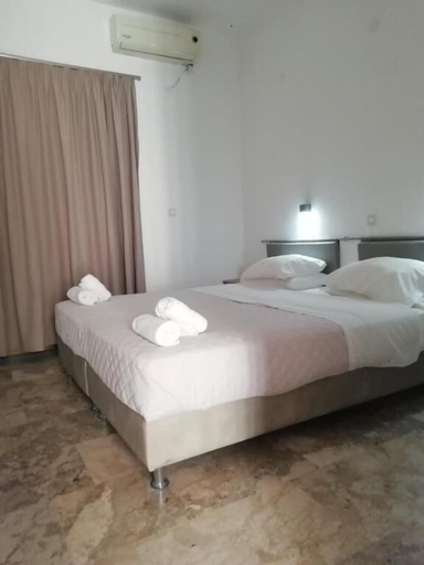 Bedroom 3, Golden Star Praxitelous, Attica