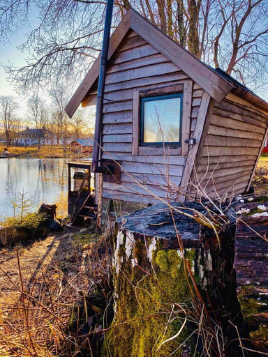 Exterior & Views 2, Romantic Cabin right on the lake with fire place, Hedemora