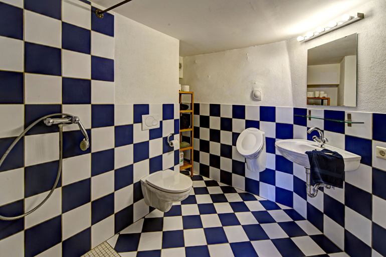 Bathroom 4, Nengshof - Haus Königskerze, Eifelkreis Bitburg-Prüm