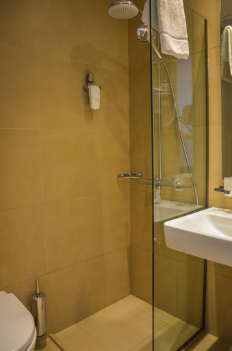 Bathroom 5, Princess Golden Beach, East Macedonia and Thrace