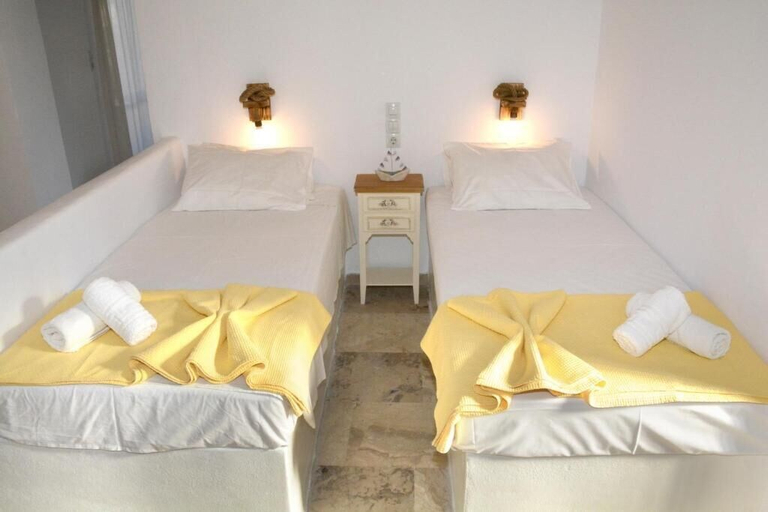 Bedroom 2, Golden Star Praxitelous, Attica