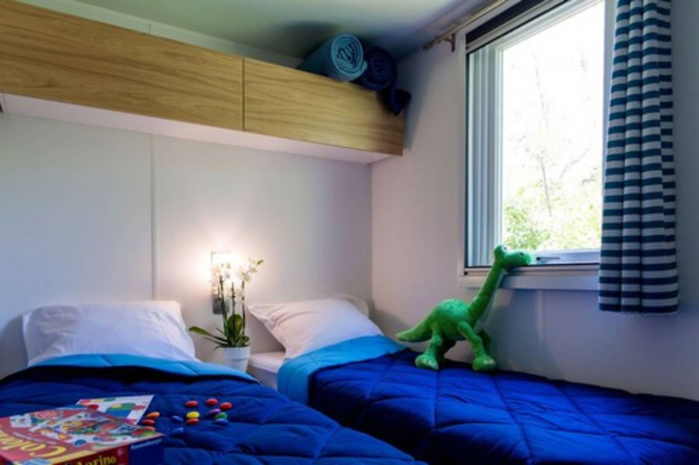 Bedroom 3, Camping La Croix du Sud, Pyrénées-Orientales