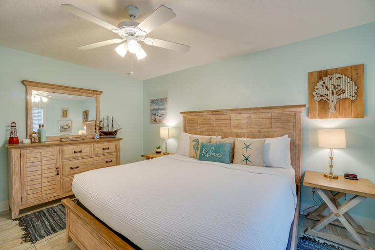 Bedroom 2, Beach House - Sandy Teauxs By Panhandle Getaways, Bay