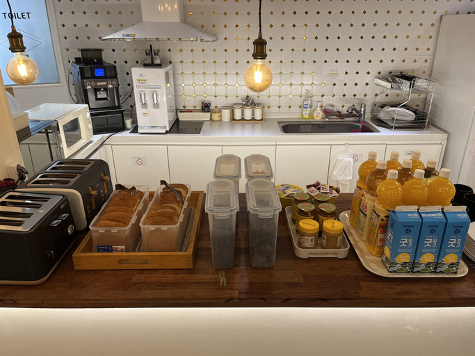 Food & Drinks 4, OYO Myeongdong 5 Lodge, Jung
