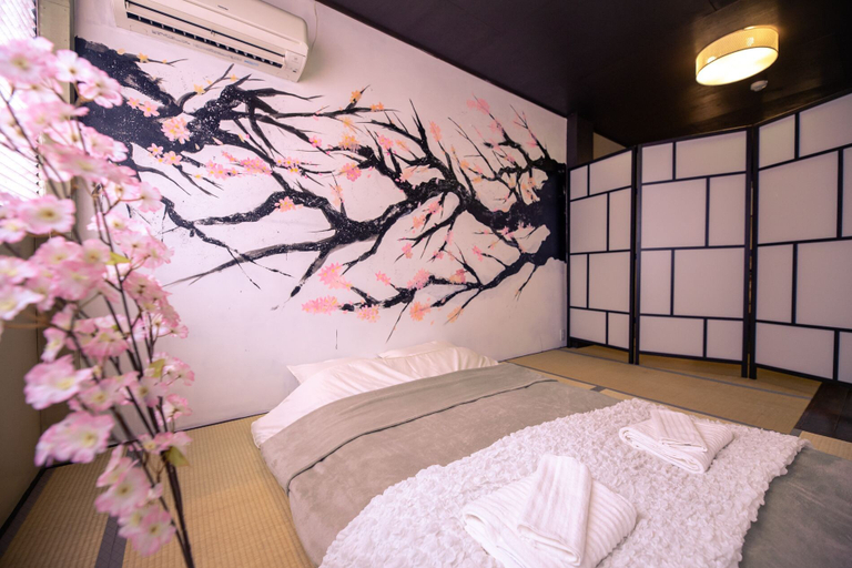Bedroom 3, Wa Art Rooftop House Namba station, Osaka