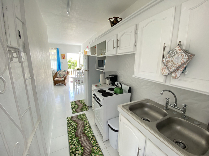 Others 5, Searocks Beach Apartment