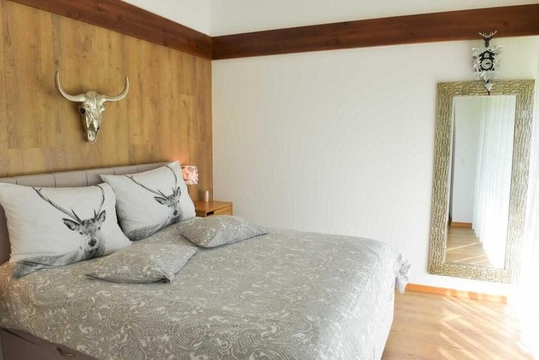 Bedroom 3, Luxurious Chalet near Pirin Golf Resort, Razlog