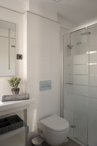 Bathroom 4, La Palmera Hotel Boutique, Las Palmas