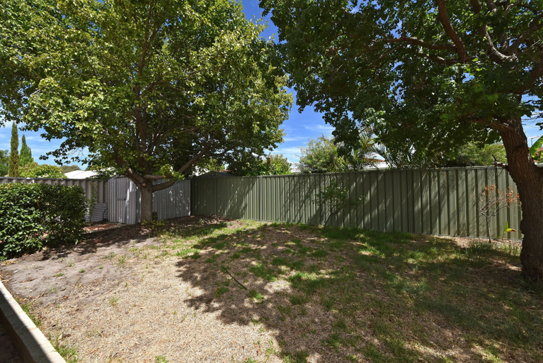 Others 5, Redcliff Home Close to City & Airport, Perth