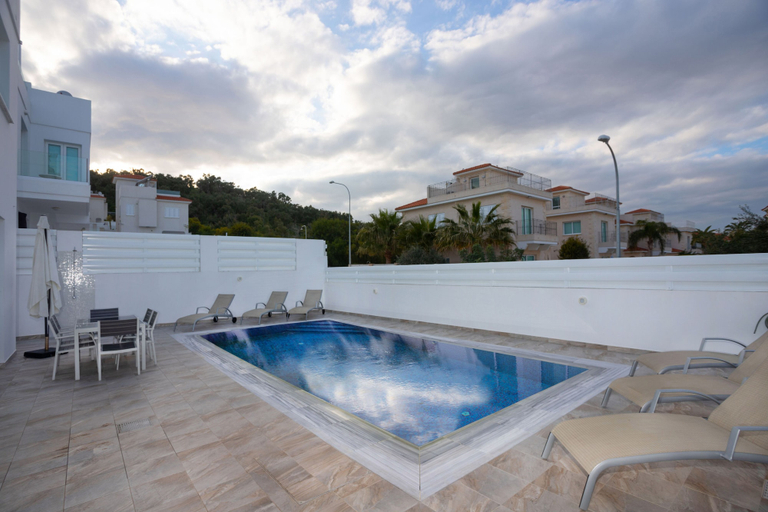 Sport & Beauty 4, Villa Ioli with Private Pool