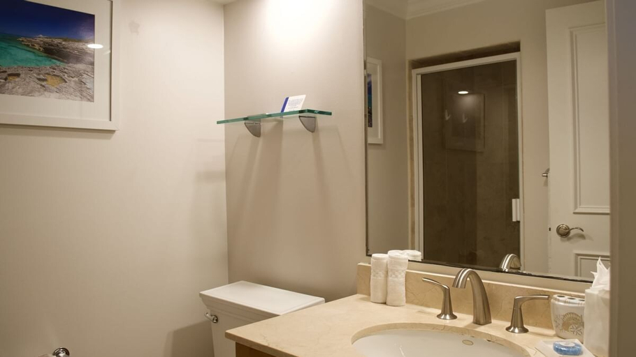 Bathroom 4, Villa Renaissance Grace Bay