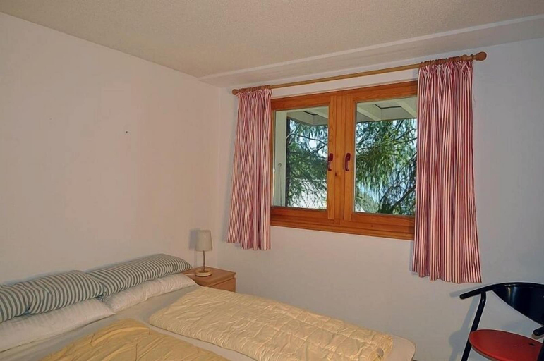 Room 2, Sternschnuppe EG, Raron