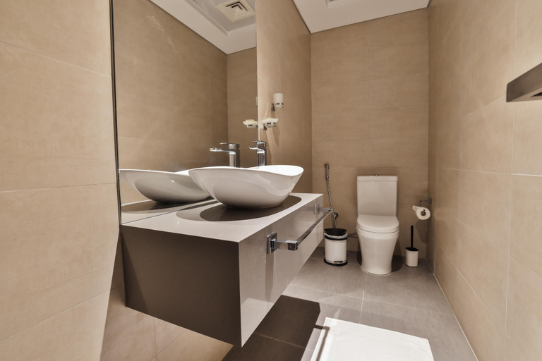 Bathroom 3, Luxe 1Bed Apt - Balcony & View, Dubai