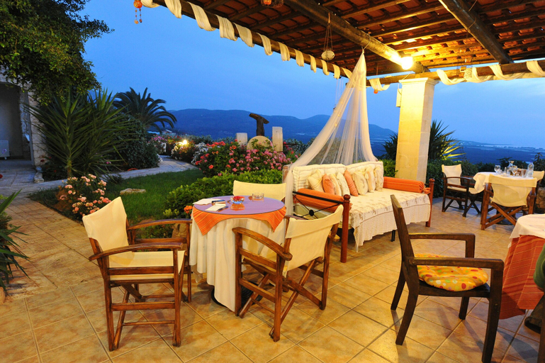 Food & Drinks 5, Kavousi Resort, Crete