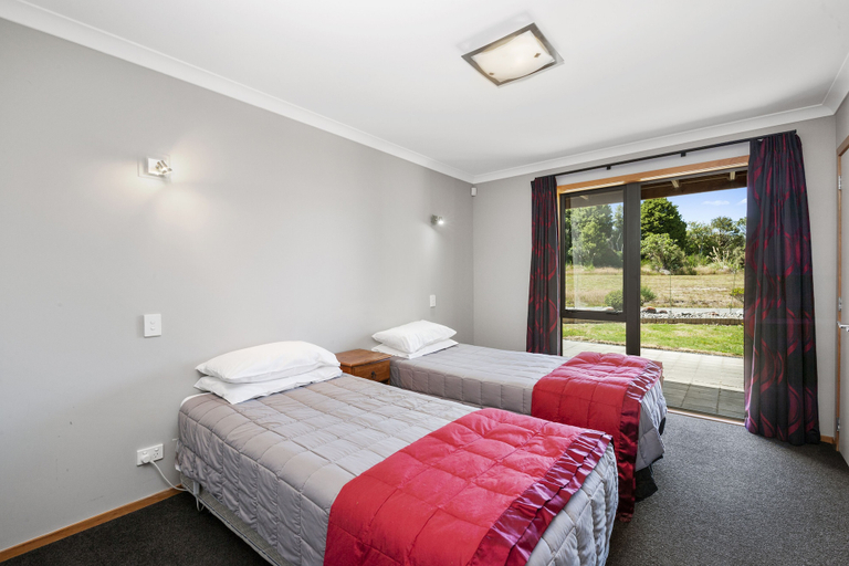 Bedroom 2, Parkview Apartments, Ruapehu
