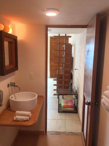 Bathroom 5, Ocean Front Suites by Rodero Condos, Benito Juárez