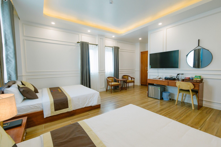 Bedroom 4, Thuan Phat Hotel, Long My