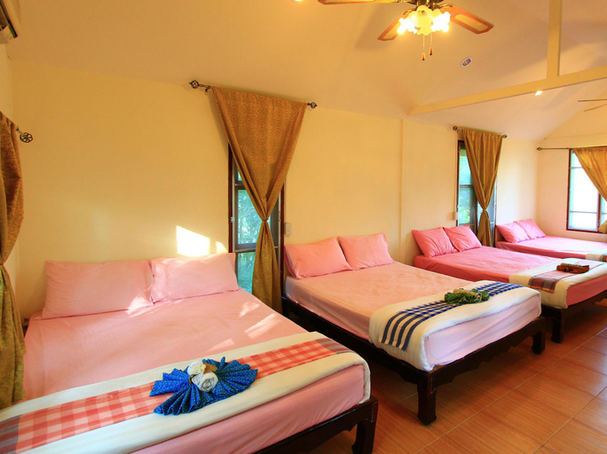 Bedroom, Baanrai Areeya, Suan Phung