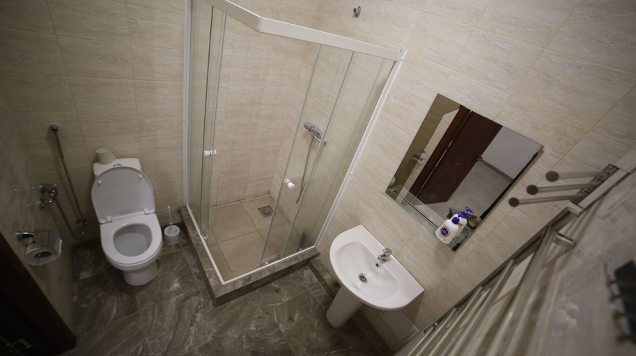 Bathroom 4, Zemlyanichnaya nomer 1, Sochi gorsovet
