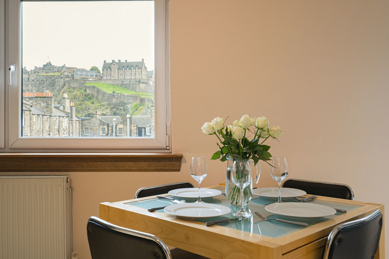 Others 5, Rose Street Apartment City Centre, Edinburgh
