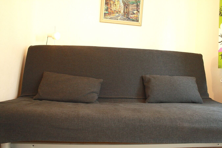 Others 5, Spacious & Central - Rainbow B, Sierre