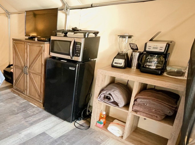 Others 5, Son's River Ranch Glamping Cabin 37, Guadalupe