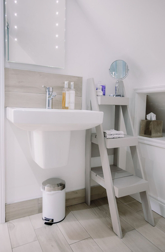 Bathroom 4, Bay Tree Cottage, Lisburn and Castlereagh