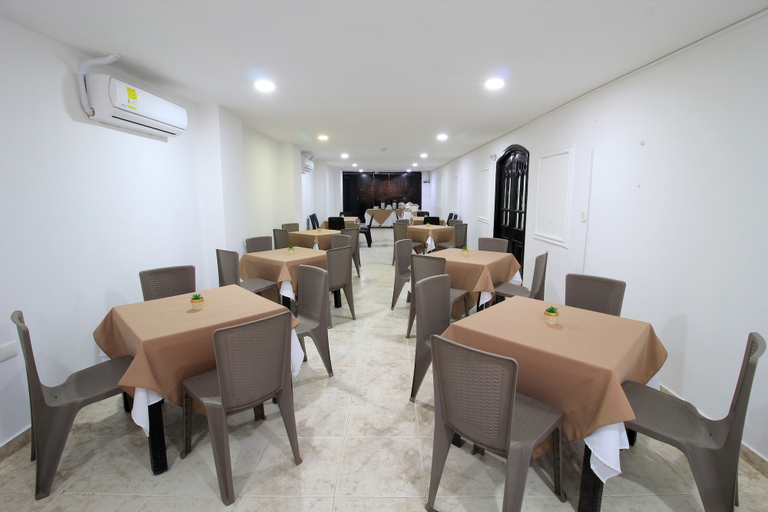Food & Drinks 5, Hotel Rodadero Inn By GEH Suites, Santa Marta (Dist. Esp.)