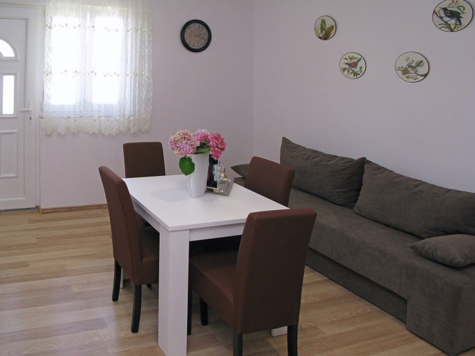 Others 5, A1 - Modern apt With Balcony, sea View & Parking, Sućuraj