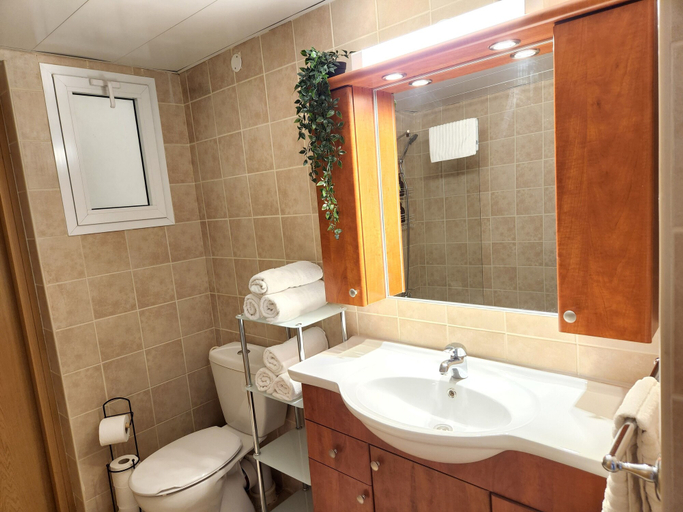 Bathroom, Melony Apartents Eilot Street Al Hyam