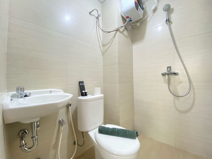 Bathroom 5, Classic Luxurious 1Br Apartment At Gateway Pasteur Bandung, Bandung