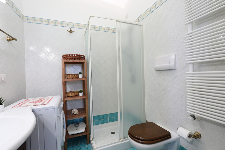 Bathroom 5, Flat Near The Historic Centre With Private Parking, Messina