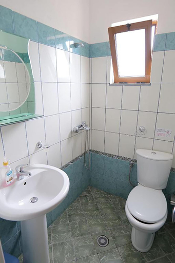 Bathroom 4, Vila Eden, Sarandës