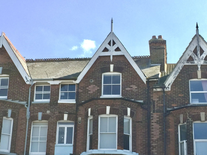 Exterior & Views 2, The Seaview Snug, Kent