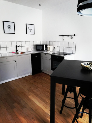Others 4, Suite 24, Saône-et-Loire
