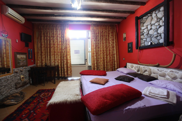 Bedroom 3, Vila Oda e Miqve, Vlorës