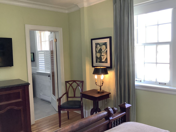 Bedroom 3, Manoir Chamberland (Adults Only, No Pets), Papineau
