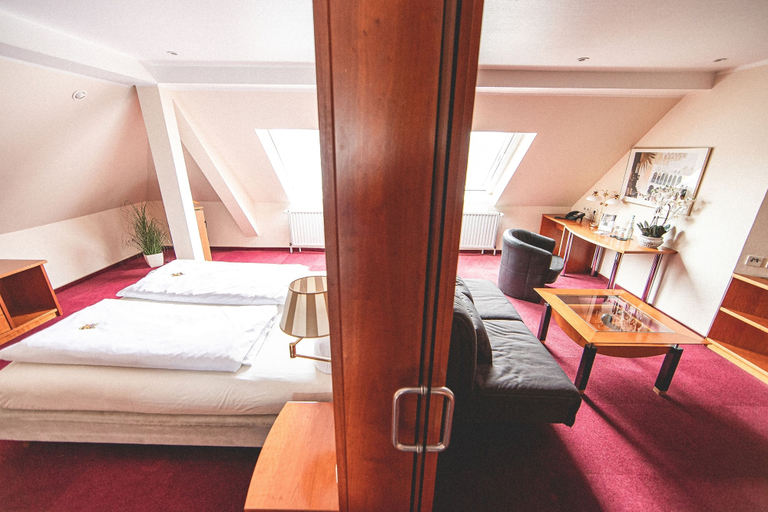 Bedroom 3, PLAZA INN Recklinghausen, Recklinghausen