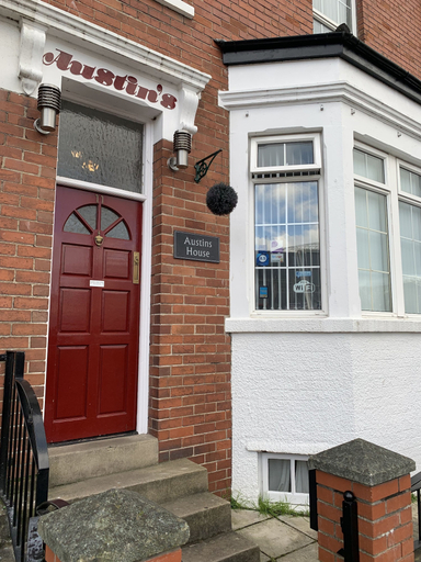 Exterior & Views 2, Austins Self Service Guest House, Cardiff