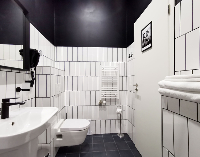 Bathroom 3, Metropolis Budapest Boutique Hotel, Budapesti