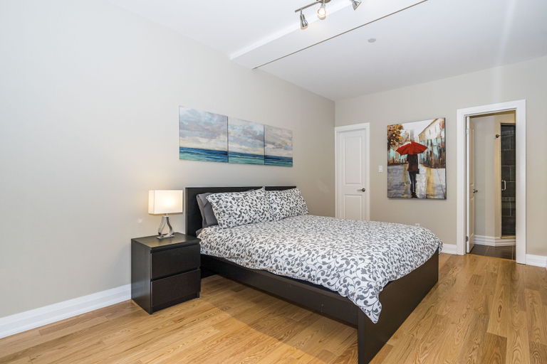 Bedroom 3, Annex Loft Suites, Toronto