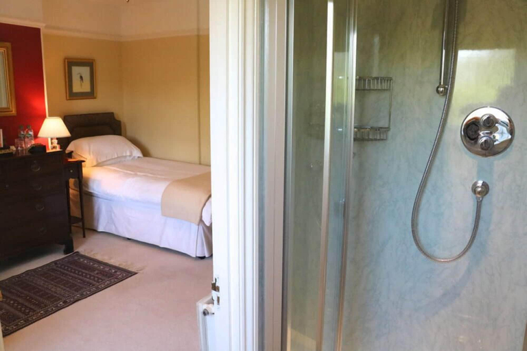 Bedroom 2, Stoneborough House B&B, Devon
