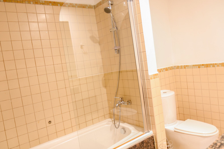 Bathroom 5, Spacious 1 Bedroom Apartment in Murjan 1, Dubai