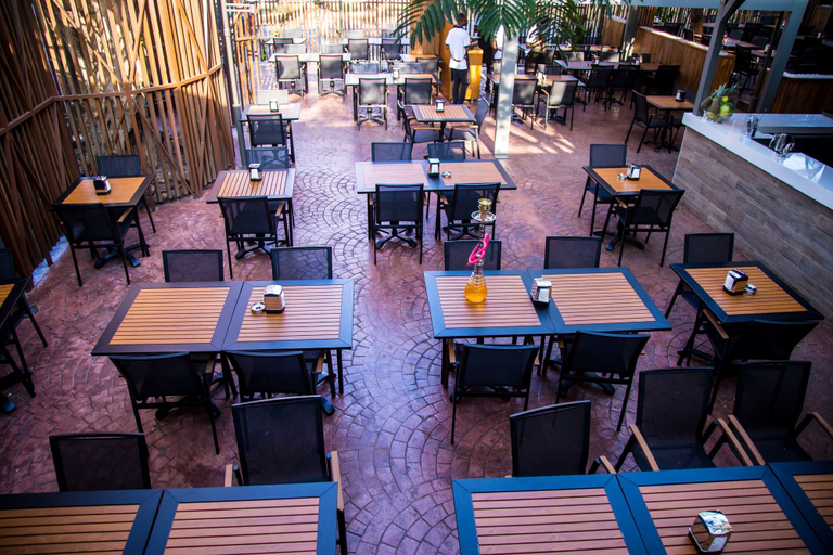 Food & Drinks 5, PLS Apartments - Cantonments, Accra