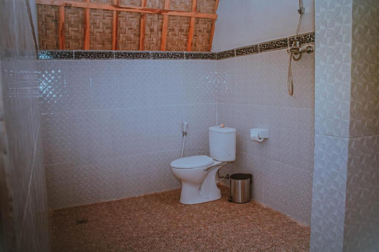 Bathroom 3, Watu Jineng by WizZeLa, Klungkung