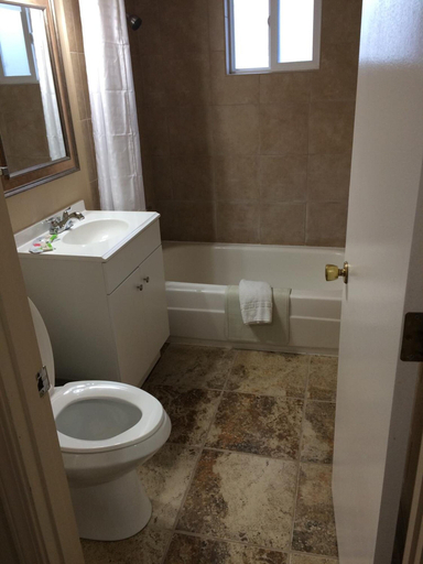 Bathroom 4, Townhouse Inn & Suites, Klamath