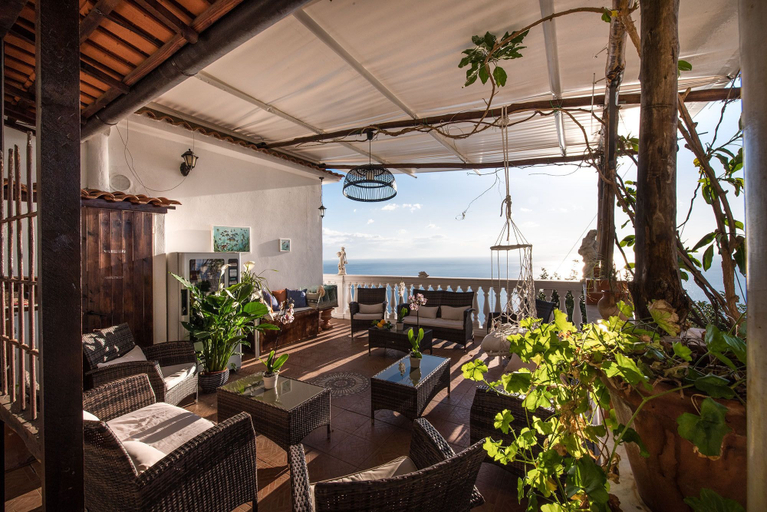 Food & Drinks 5, Villa Gioiello, Salerno