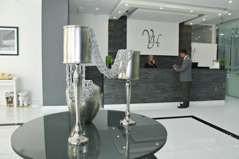 Others 4, Venus Hotel Muscat, Bausher