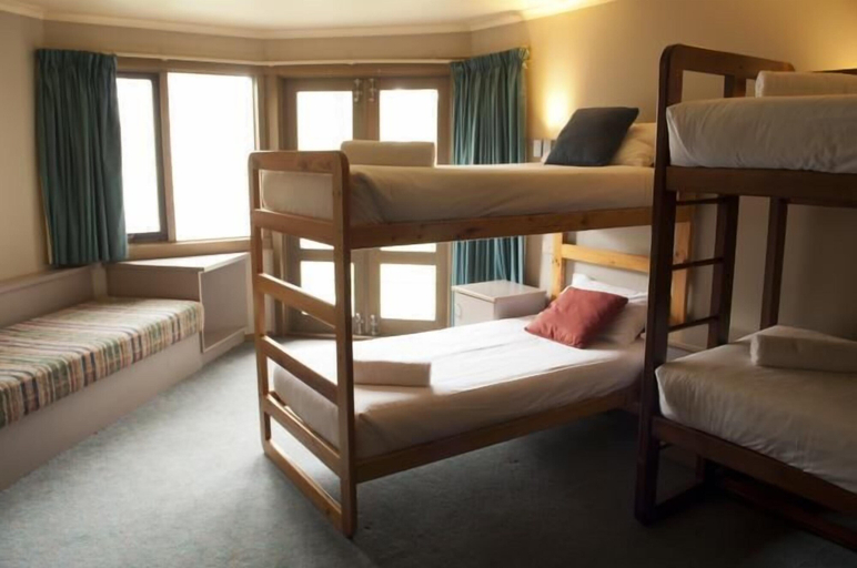 Bedroom 2, Hotel High Plains, Alpine - East